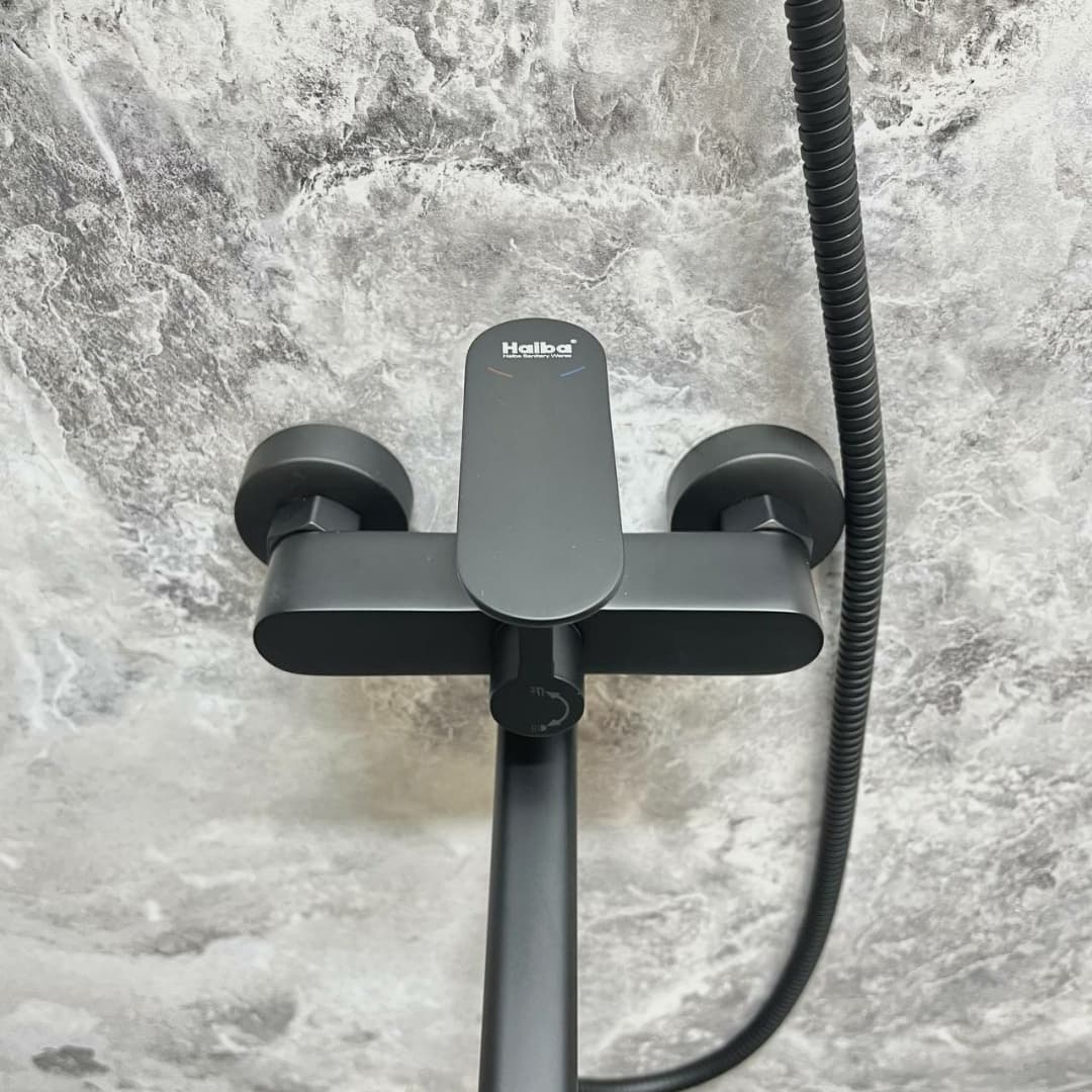 Смеситель для ванны Haiba HB22590-7, латунь, цвет черный