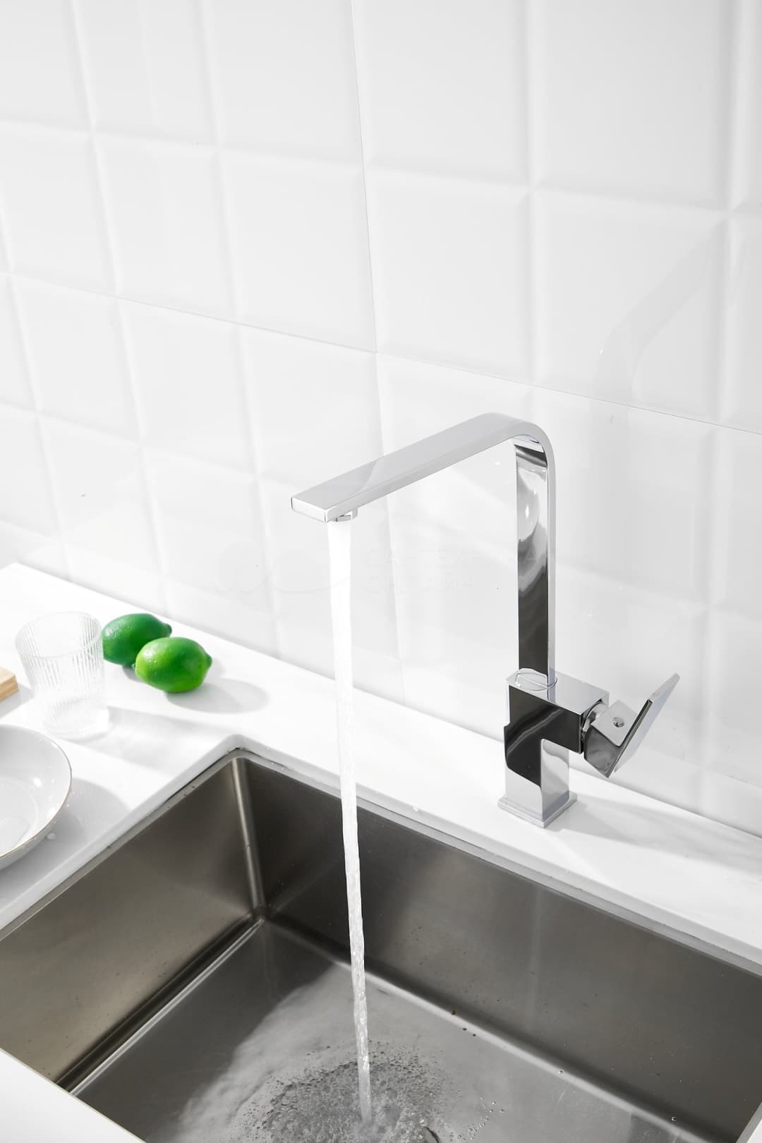 Смеситель для кухни Belz 088558023 Смеситель для кухни Impulse BELZ B70613, латунь, цвет хром