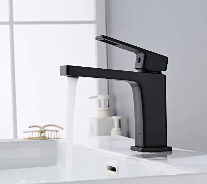 Смеситель Haiba HB106BL, латунь, цвет черный